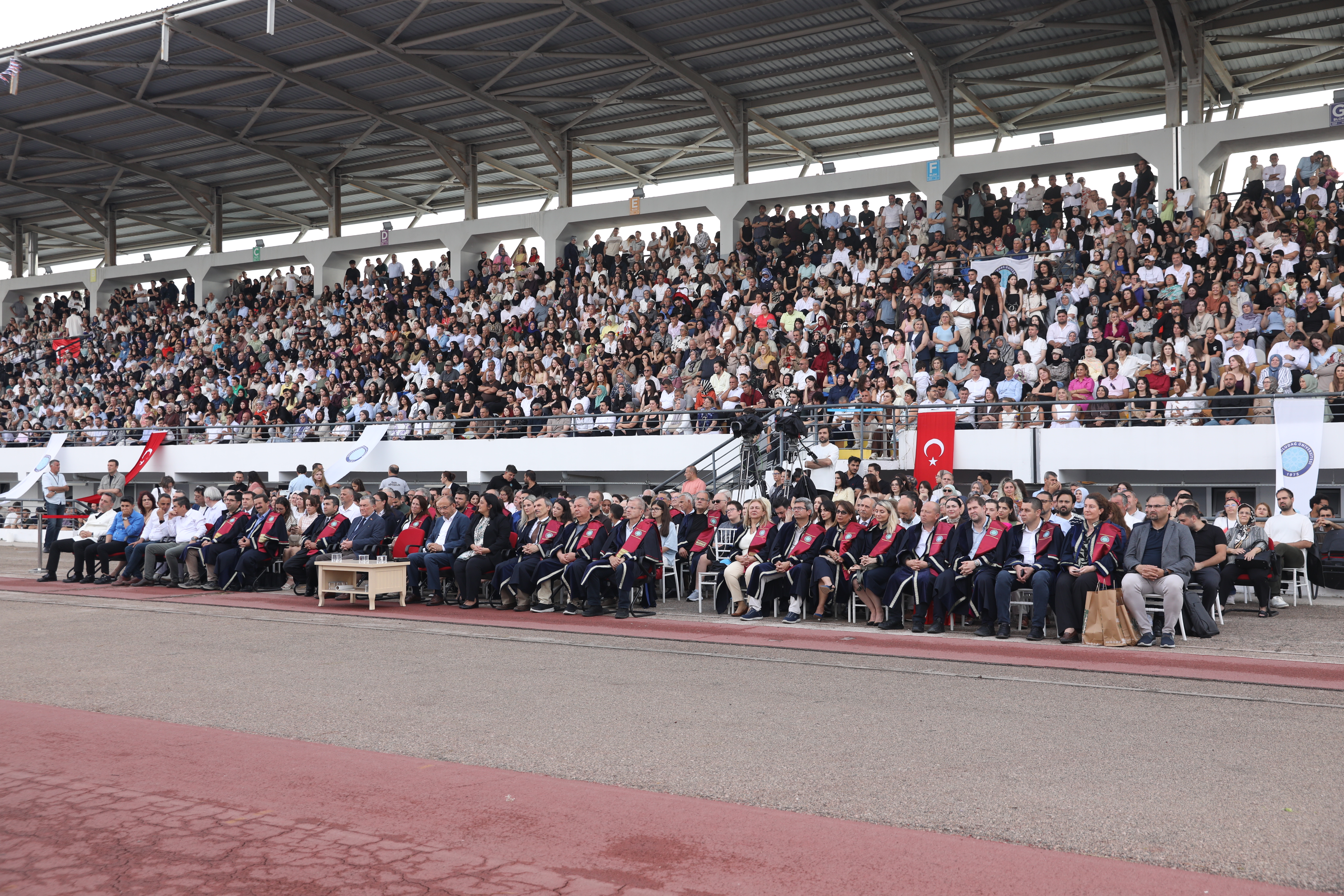 2026 Mezuniyet Törenimizi Büyük Bir Coşkuyla Gerçekleştirdik!